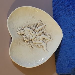 ANGELS HEART SHAPED CERAMIC/PORCELAIN CUPID DESIGN DISH MADE IN ITALY 11" X 11"